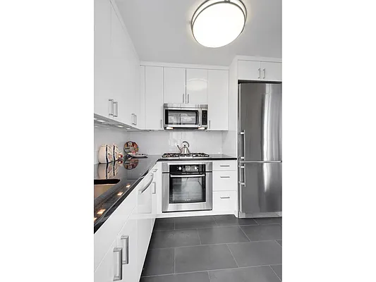 Rented by Douglas Elliman | media 5