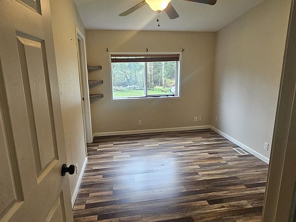 4th image of 13714 148th Ave SE