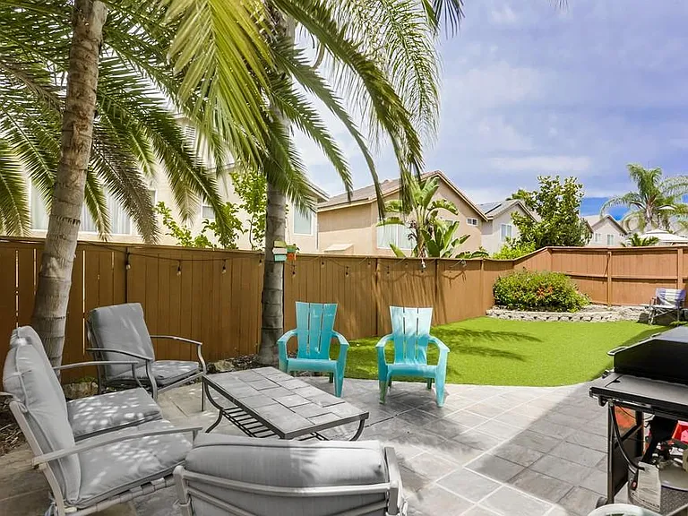 10019 Kika Ct — Photo 39