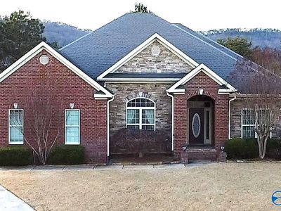 7551 Crestridge Dr, Owens Cross Roads, AL, 35763
