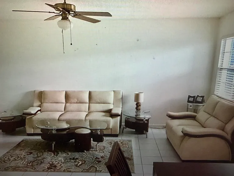 2038 Exeter #C — Photo 9