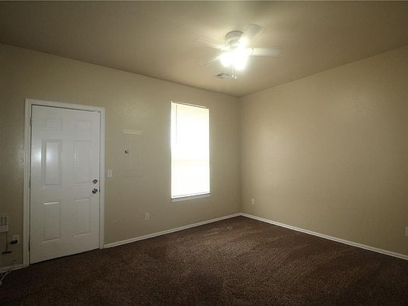 3rd image of 11213 NW 6th Ter