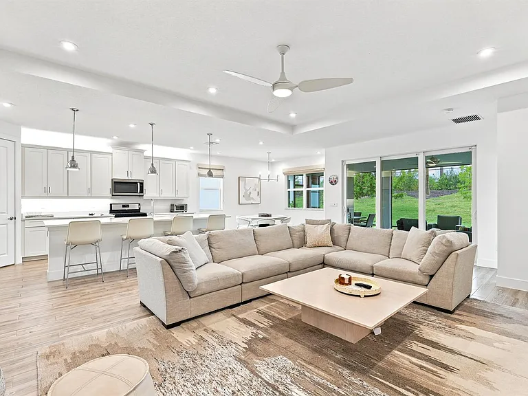 11724 SW Aquila Way — Photo 9