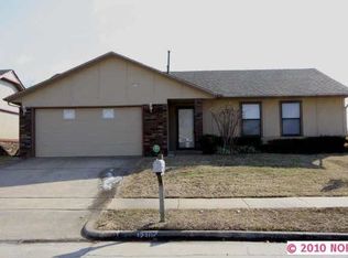 12104 E 30th Pl, Tulsa, OK 74129