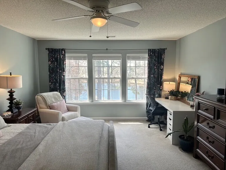1026 Village Green Ln — Photo 16