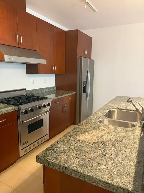 2 bed, 1322 sqft, $6,500 — Photo 2