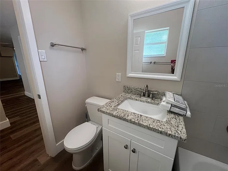 2472 Picnic St — Photo 27