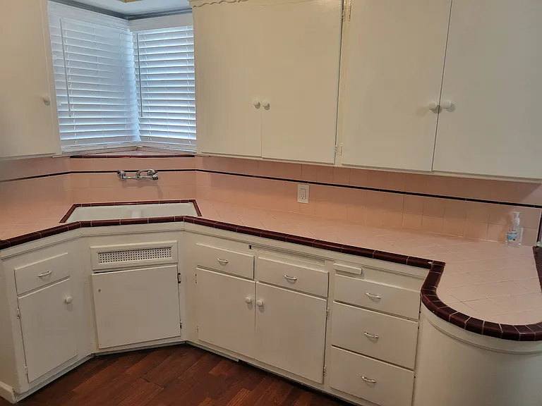 529 S Keenan Ave — Photo 3