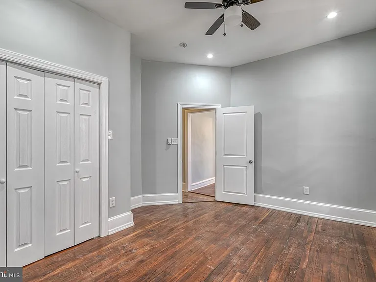 5009 Catherine St #1 — Photo 9