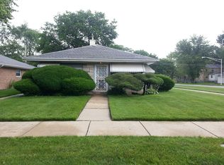 9753 S Van Vlissingen Rd, Chicago, IL 60617