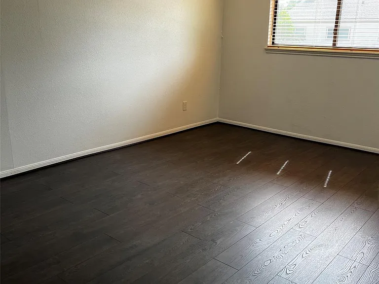 14304 Misty Meadow Ln — Photo 10