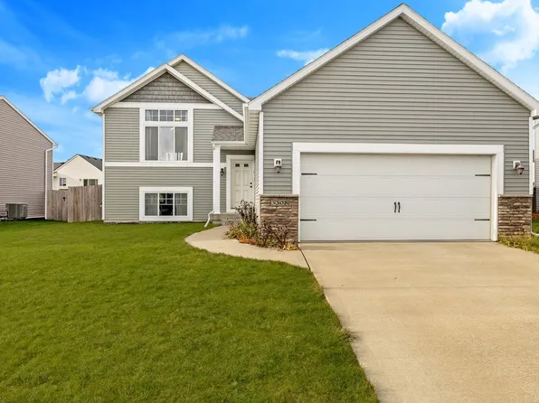 3308 Hawthorn Dr SW, Bondurant, IA 50035