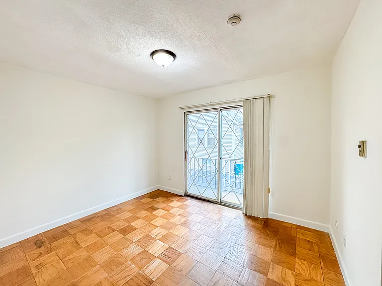 11 Hodges Ave #10 — Photo 12