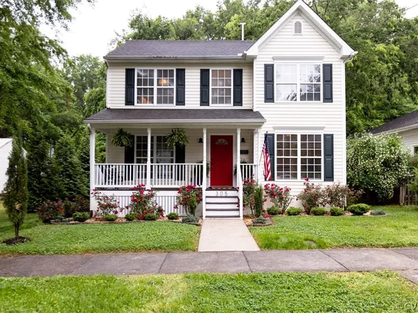 305 1st Ave, Farmville, VA 23901