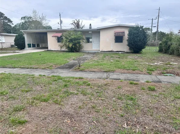 151 SE Celestia Ct, Port Saint Lucie, FL 34983