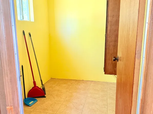 8913 Fir Ave, California City, CA 93505