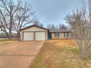 709 N Cherryvale Rd, Edmond, OK 73003