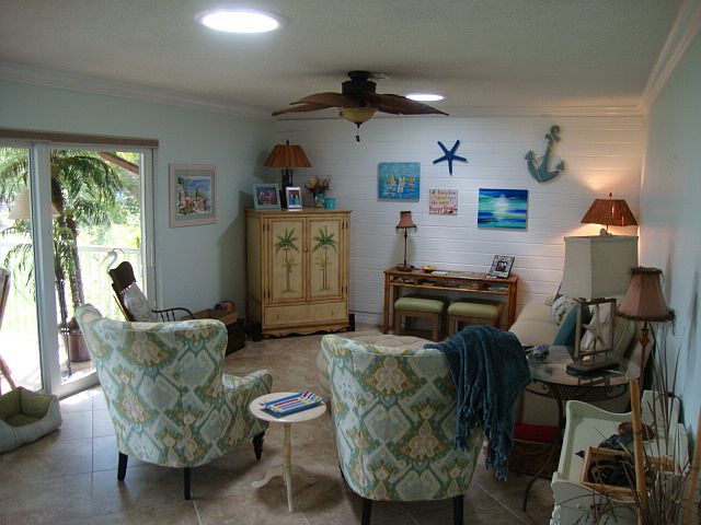 SOLAR TUBES = BRIGHT ROOM