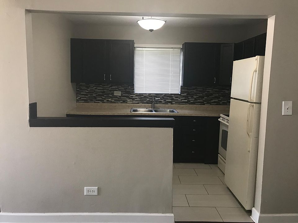1st image of 1900 N Green Ln N APT 1A