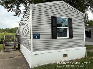 61 Grand Valley Dr, Springfield, IL 62702