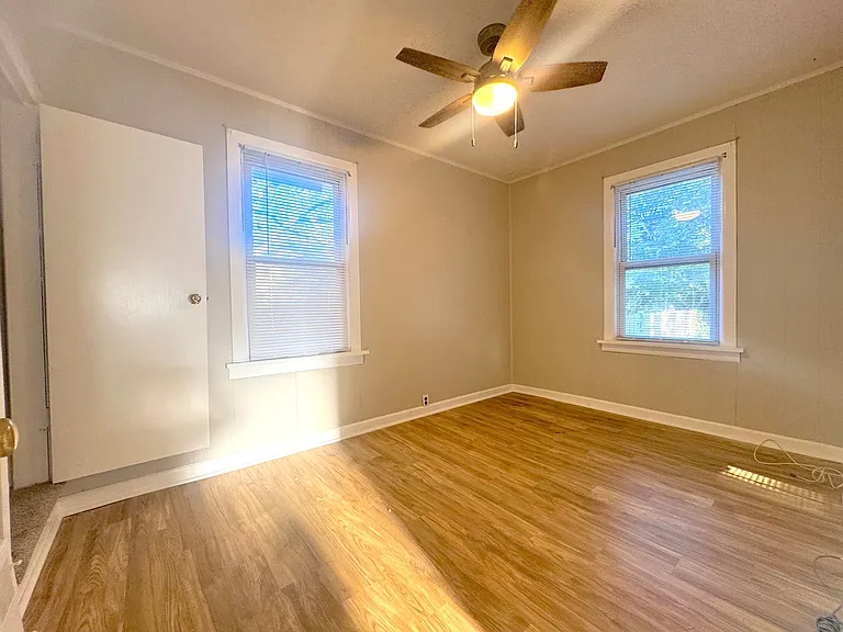 6837 Bradley Ave — Photo 10