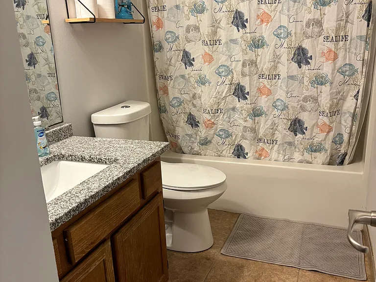 2400 Suwanee Ln — Photo 16