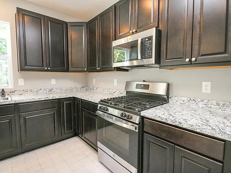 7861 Oldham Dr — Photo 25