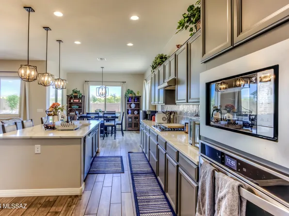 5427 W Windmill Farm Dr, Tucson, AZ 85742
