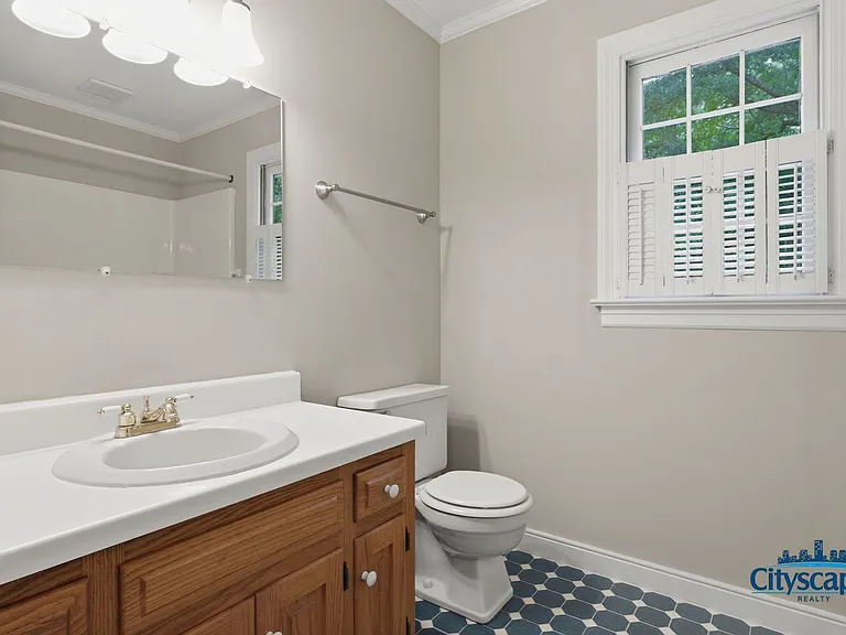 1612 Greenfield Dr — Photo 30