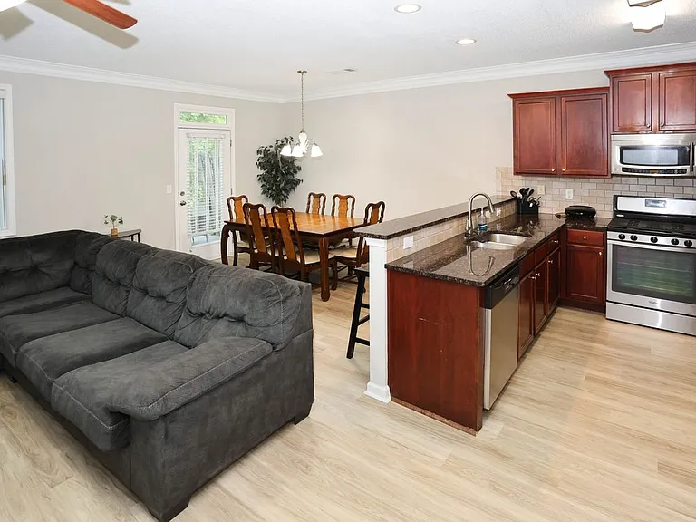 7116 Blairs View Ct — Photo 28