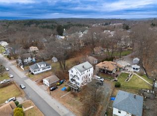 13 Gladstone St, Smithfield, RI 02917