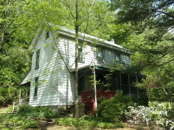145 Hughes Dr, Altoona, PA 16601
