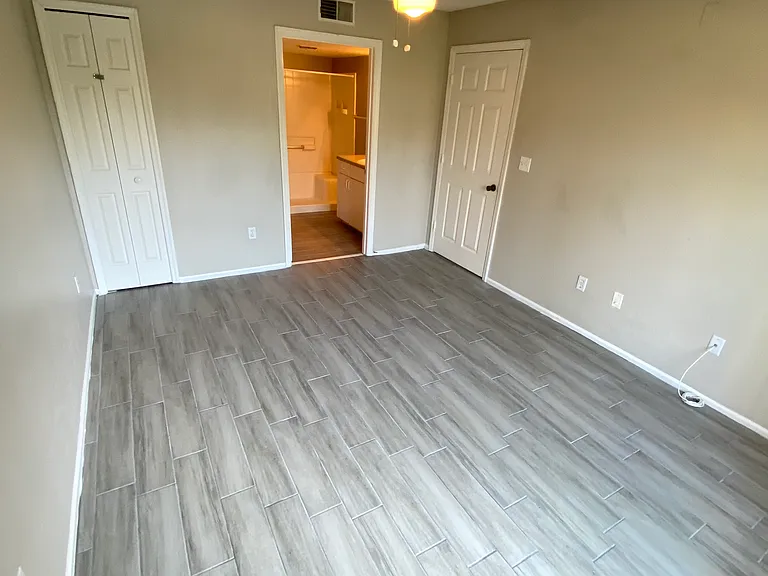 5112 Park Central Dr #616 — Photo 9