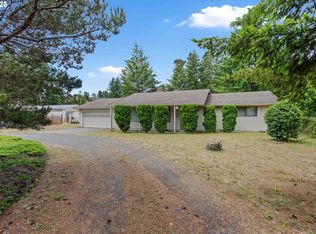 1015 N 8th St, Lakeside, OR 97449