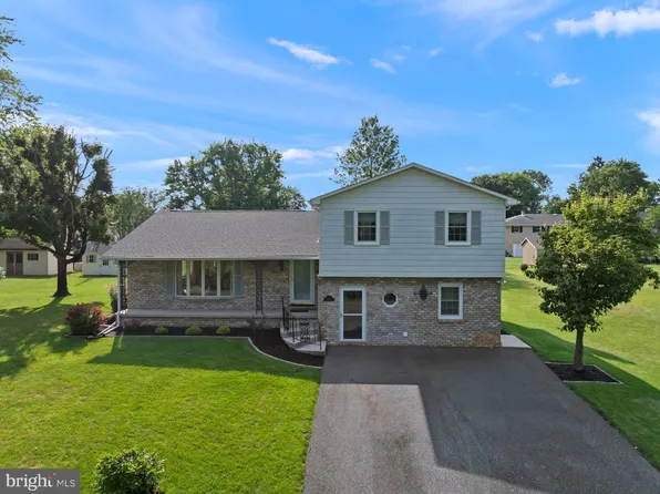 165 Redding Ln, Gettysburg, PA 17325