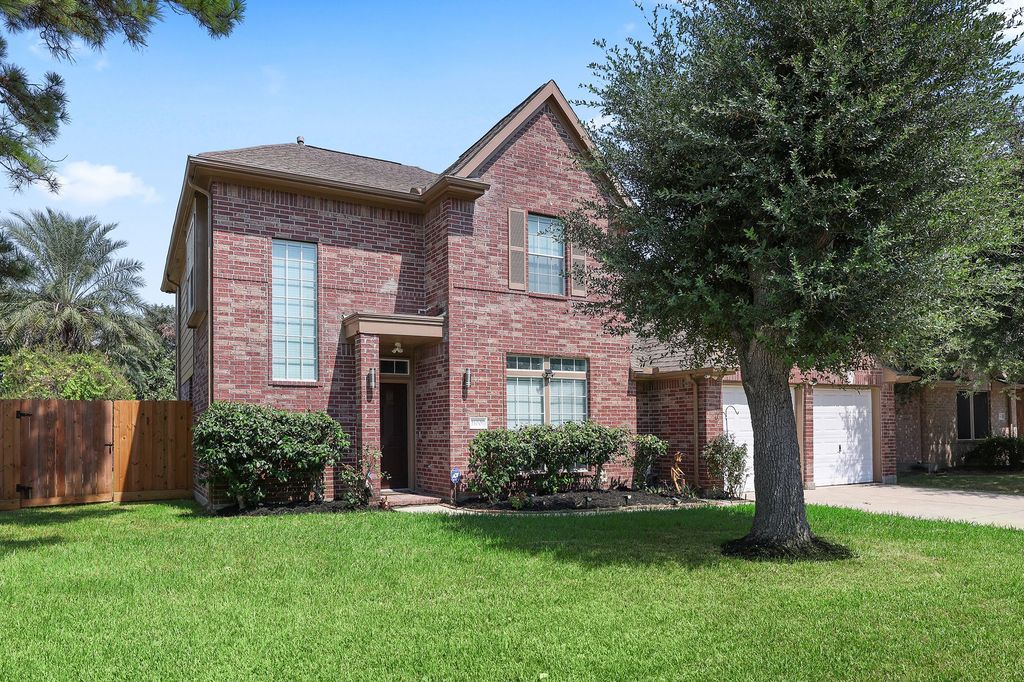 11001 Thornwood Dr - Property Image