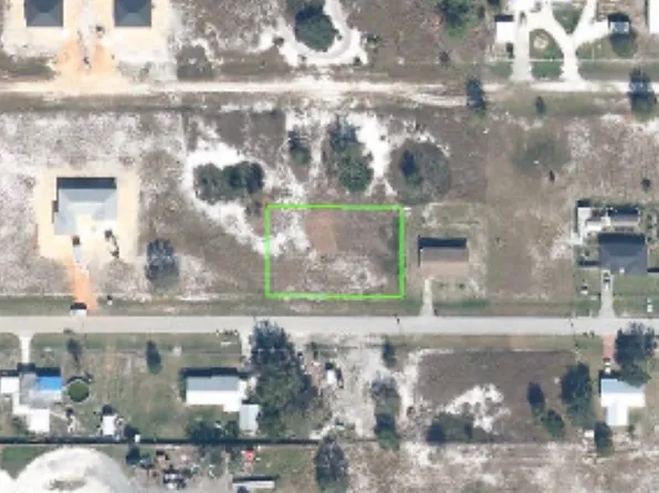 2494 W Newton Rd, Avon Park, FL 33825