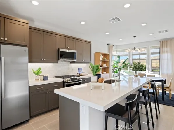 60 Harness Way, Mission Viejo, CA 92694