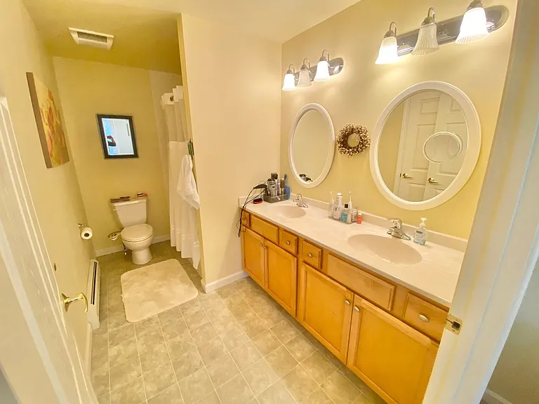 22 Irene Ave — Photo 11