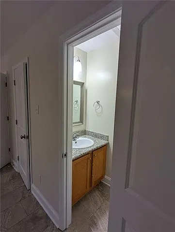450 NW 3rd St #A — Photo 5
