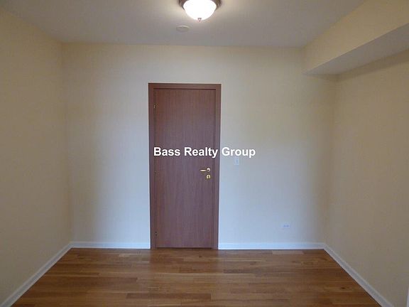 5th image of 3101 W Lawrence Ave #3