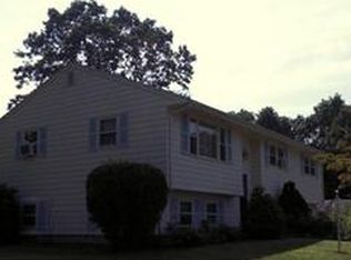 18 Mark St, Pawcatuck, CT 06379