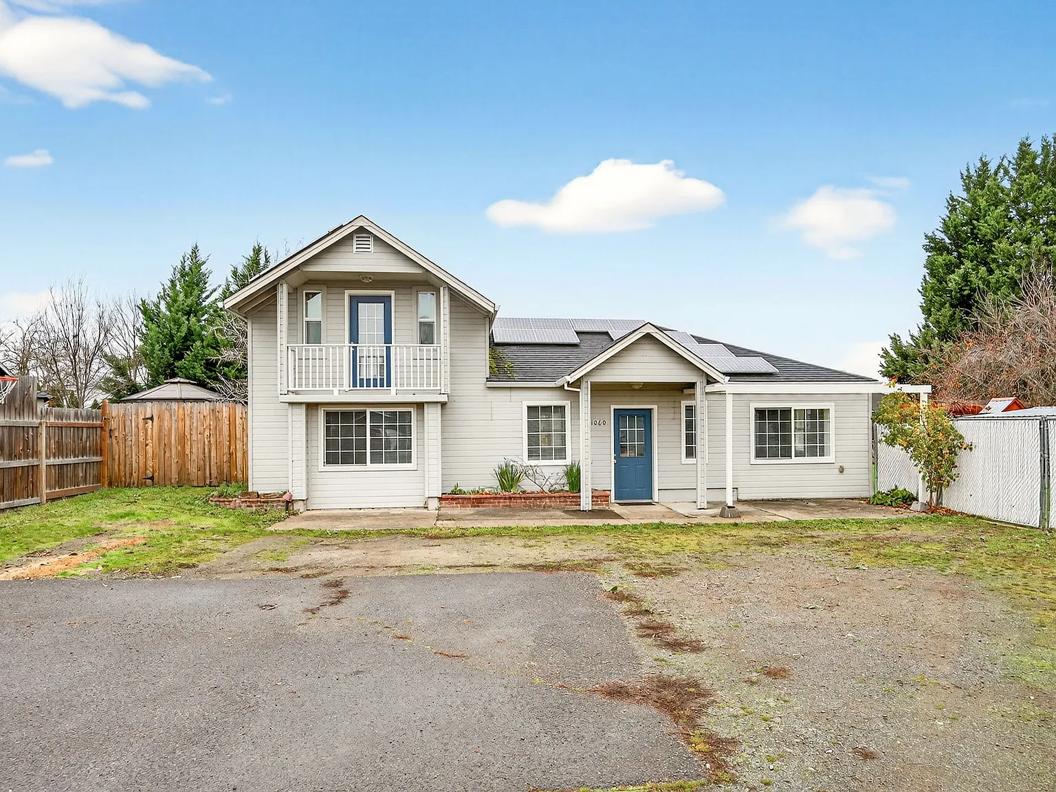 3 bed, 1776 sqft, $2,195 — Photo 3