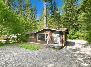 6105 Poppy Ct, Maple Falls, WA 98266