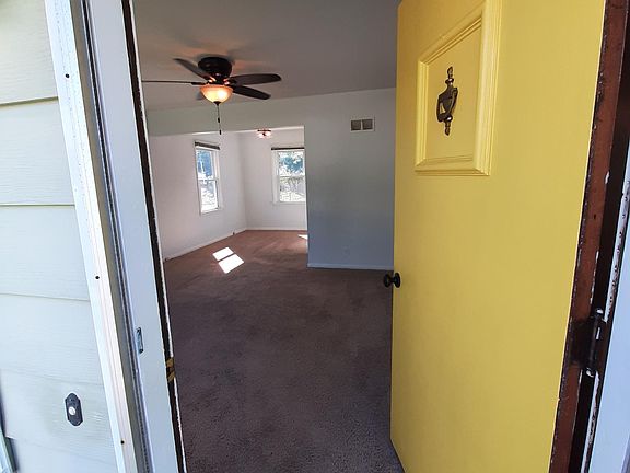 4th image of 10205 Dandridge Dr