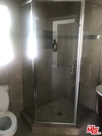 1930 S Bentley Ave — Photo 14