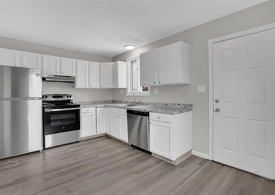 142 Cherry St