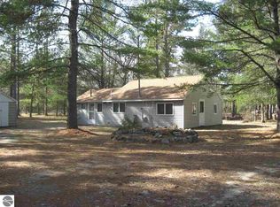 8702 Mohawk Dr SE, Fife Lake, MI 49633