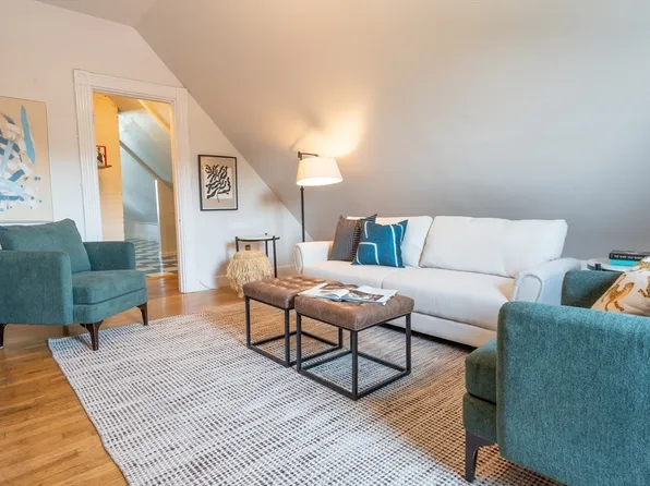 357 Medford St #3, Somerville, MA 02145