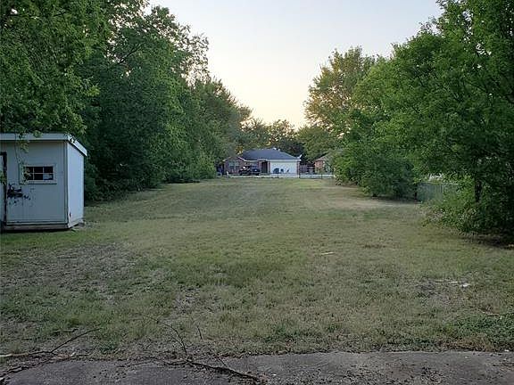 4th image of 14 Hopkins Ave Lot 14